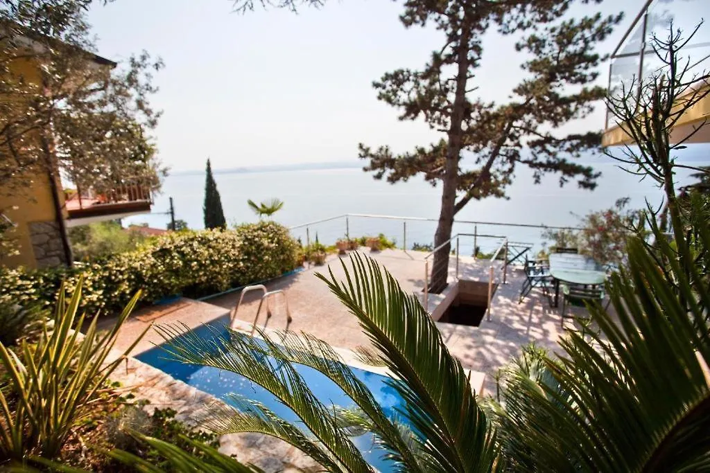 Villa Vista Lago Torri Del Benaco Italy